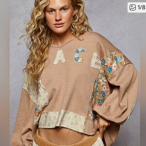 POL Tan Floral Patchwork Sweatshirt Peace Size Medium
